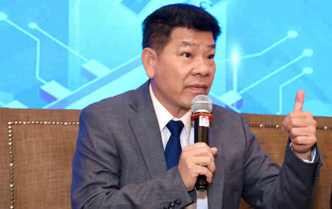 Chấp nhận giảm doanh thu để thử nghiệm AI