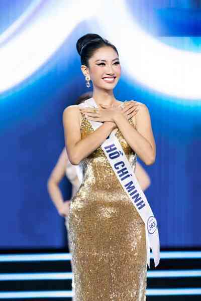 Chuyên viên công nghệ đăng quang Hoa hậu Hoàn vũ Việt Nam
