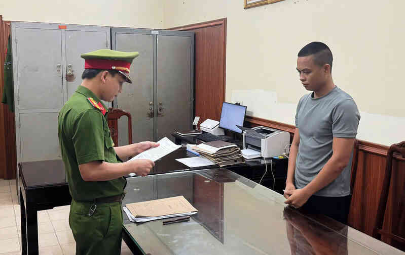 Bán cả trăm nghìn hộp siro giả cho trẻ em, `Gia đình Hải Sen` gây phẫn nộ