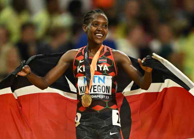 Bí quyết giảm căng thẳng của Kipyegon