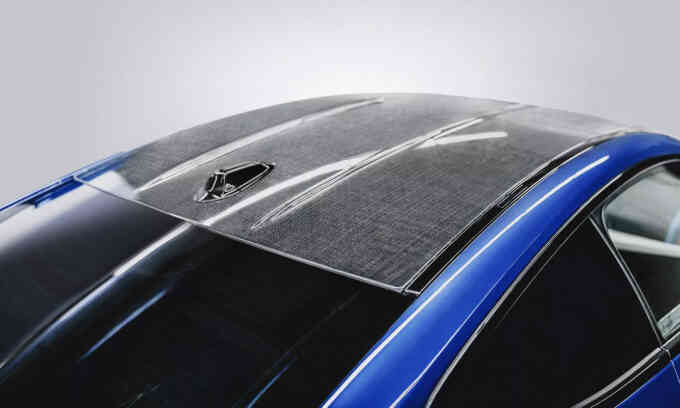BMW dùng hạt lanh thay thế sợi carbon