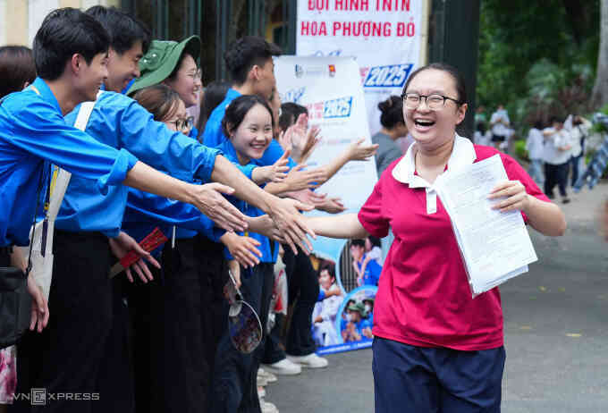 Đề thi Toán lớp 10 tăng thực tế, `bớt kỹ thuật`