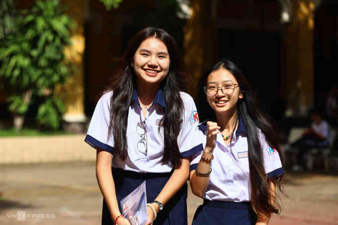 Hai thủ khoa thi lớp 10 ở TP HCM đạt điểm Toán tuyệt đối