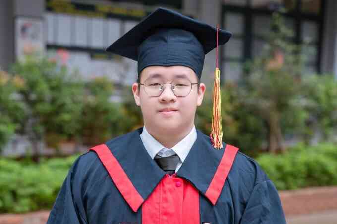 Nam sinh giành 