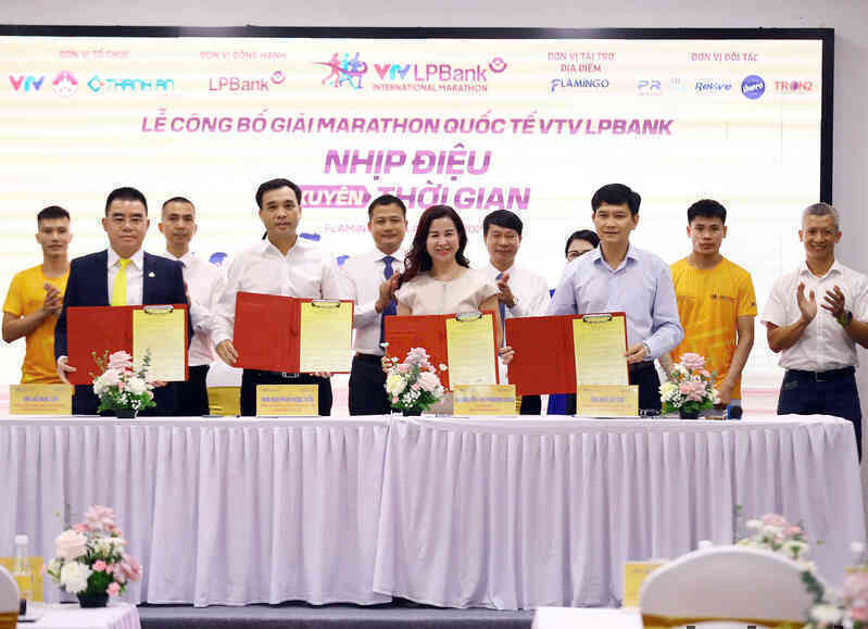 Đỗ Quốc Luật tranh tài tại giải chạy ở Vĩnh Phúc