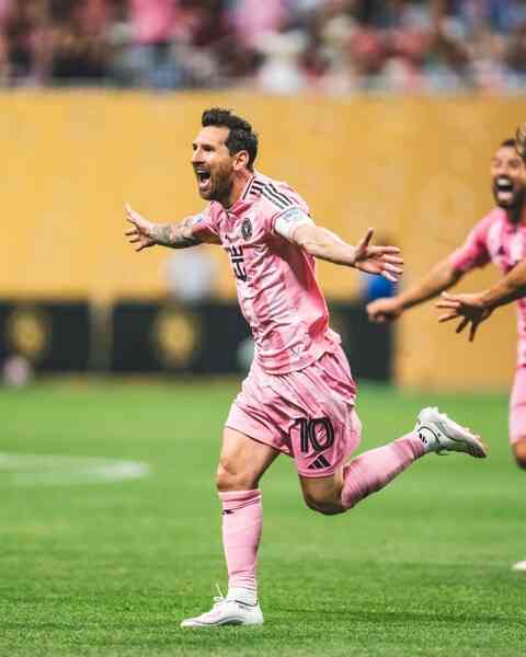 Messi đón sinh nhật tuổi 38