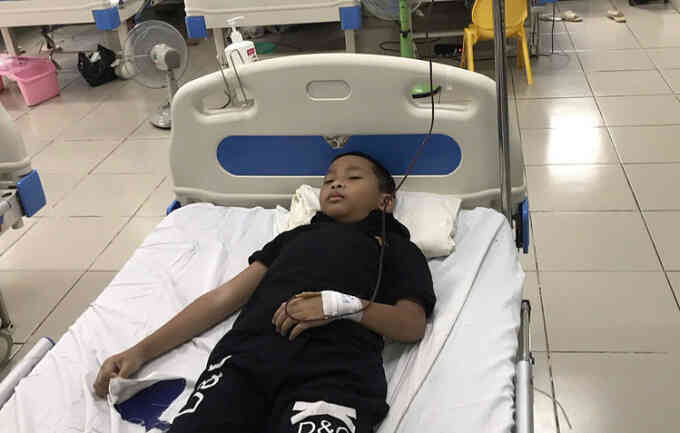 Bé trai khỏi bệnh tan máu nhờ ghép tủy của chị gái