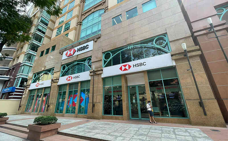 Đo tiềm lực ngân hàng ngoại, bất ngờ vị thế hai `tân binh`