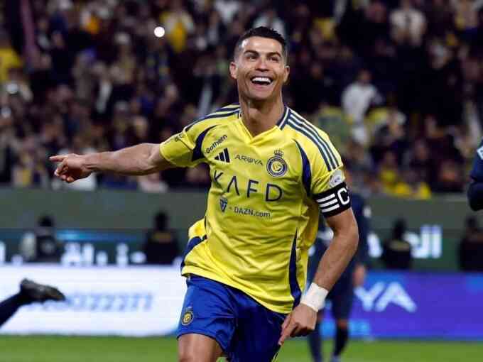 Báo Arab Saudi: `Khó khăn bủa vây đội bóng của Ronaldo`