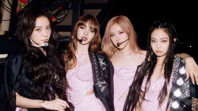 Blackpink gây `sốt` khi tái hợp