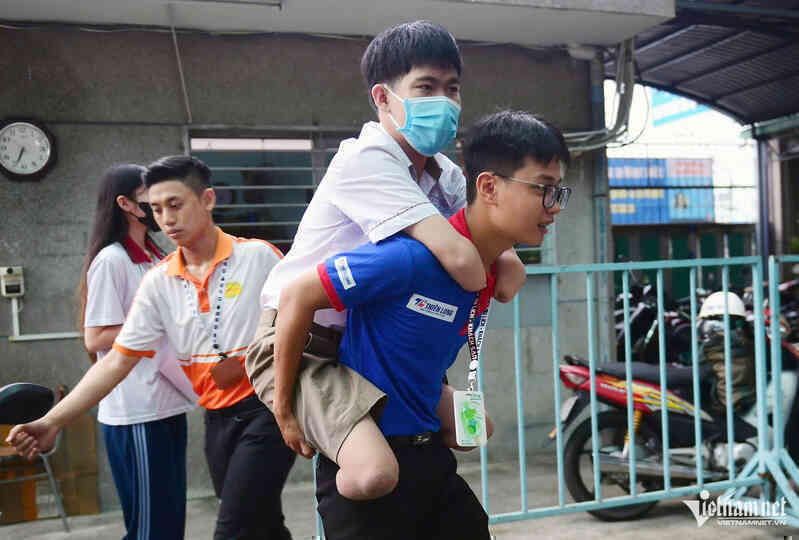 Đề thi môn Ngữ văn thi tốt nghiệp THPT năm 2025