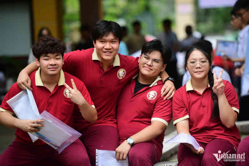 Đề thi tốt nghiệp THPT năm 2025 các môn theo chương trình phổ thông 2006