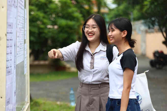 Hơn 1,1 triệu thí sinh bước vào kỳ thi tốt nghiệp `chưa từng có`