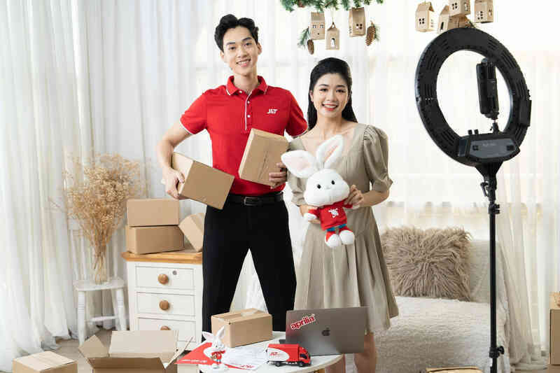 J___T Express: “Siêu quay trúng ngay” tăng nhiệt chặng cuối