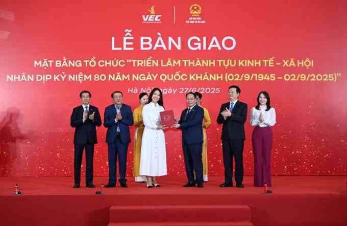 Bàn giao mặt bằng Trung tâm triển lãm Top 10 thế giới tại Việt Nam