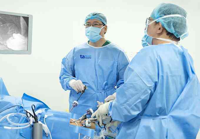Thực quản giãn bởi co thắt tâm vị