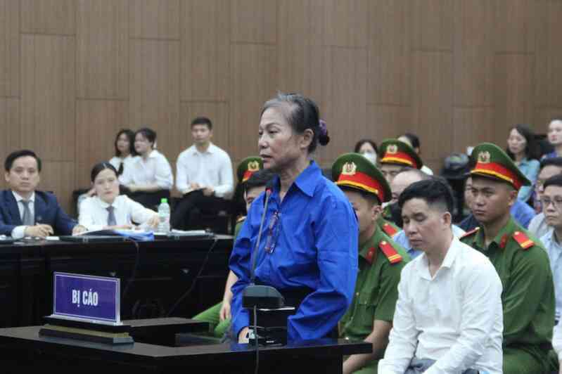VKS nêu con số gây thiệt hại hơn 200 tỷ, luật sư nói bà Hoàng Thị Thúy Lan suy sụp, hoàn cảnh