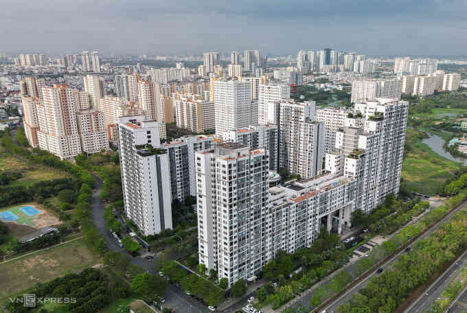 Có 1,5 tỷ đồng, đầu tư căn hộ studio hay đất nền ven TP HCM để dưỡng già?
