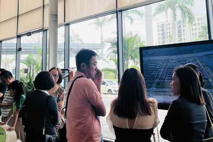 Người mua nhà ở thực loay hoay giữa 