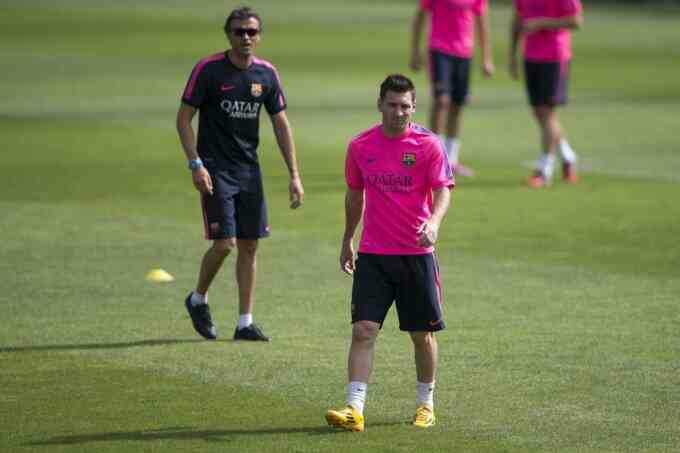 Xung đột giữa Messi - Enrique ở Barca