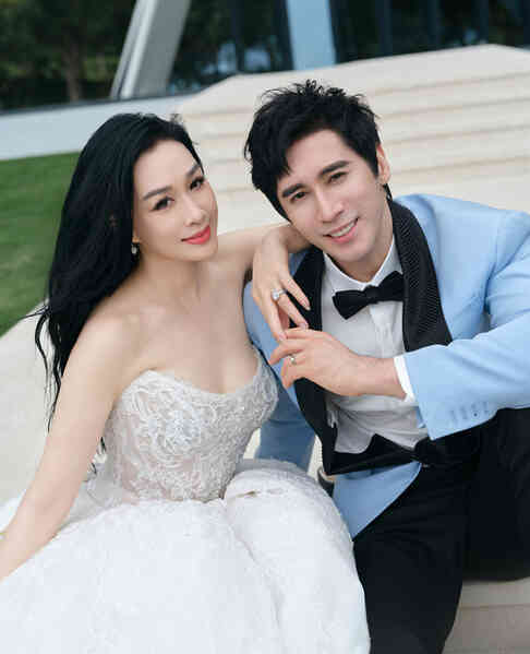 Chung Lệ Đề: `Vợ chồng tôi hòa hợp`