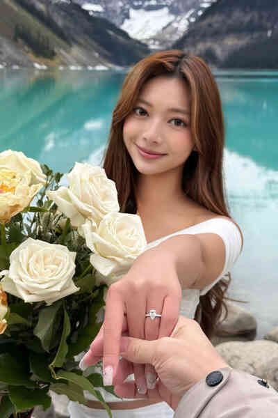 Con gái chưởng môn phái Vịnh Xuân đính hôn