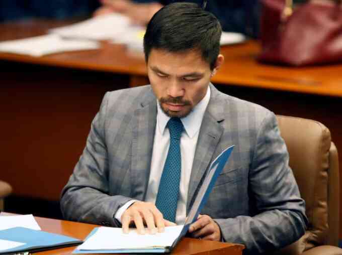 Pacquiao bỏ chính trị, tái xuất quyền Anh