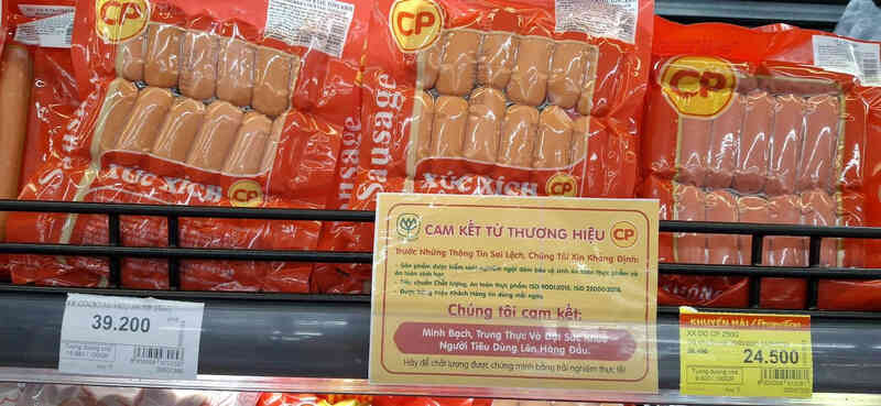 Thịt heo bị `tố`, C.P. Việt Nam làm điều chưa từng có tại các quầy hàng
