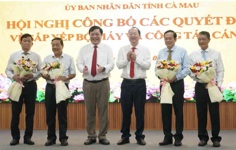 219 cán bộ ở Cà Mau nghỉ việc, người nhận cao nhất hơn 2 tỷ đồng
