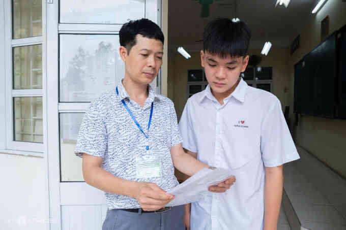 Gần 500 học sinh Hà Nội bỏ làm thủ tục thi lớp 10