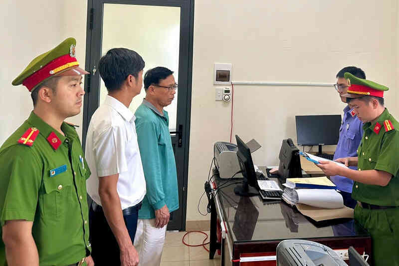 Khởi tố nguyên phó chủ tịch một huyện ở Đắk Lắk