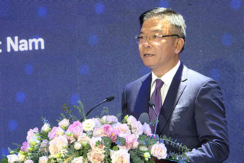 Phó Thủ tướng Lê Thành Long: `Chuyển đổi số toàn diện trong lĩnh vực y tế`
