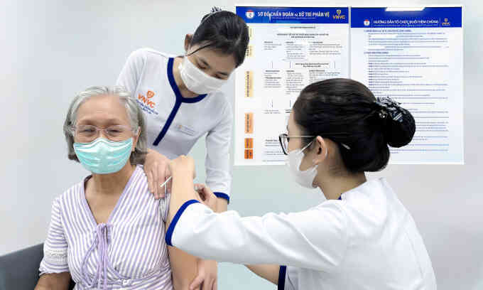 Tiêm vaccine sởi, cúm trước chuyến xuất ngoại