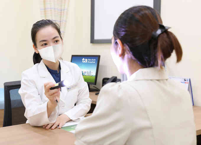 Viêm da cơ địa ở môi