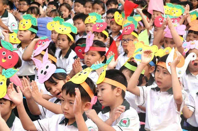 Thủ tướng chỉ đạo tổ chức dạy học 2 buổi/ngày và sinh hoạt hè cho trẻ em