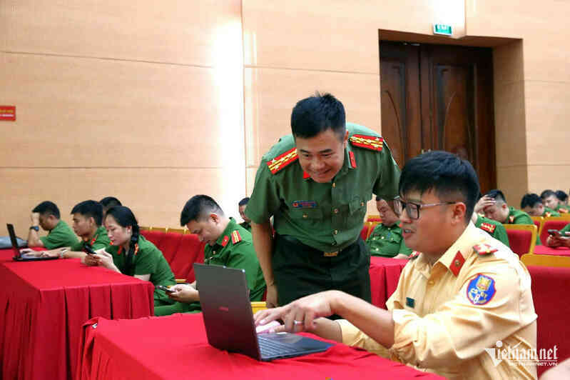 Công an Hà Nội ứng dụng hiệu quả AI vào công việc, đổi mới tư duy
