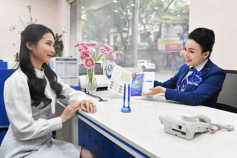 Đảo chiều thứ hạng ngân hàng sau các động thái mới: Sacombank và Eximbank bị `ngựa ô` vượt mặt