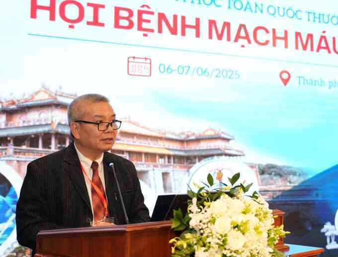 Mở đường vào mạch máu tăng hiệu quả chạy thận