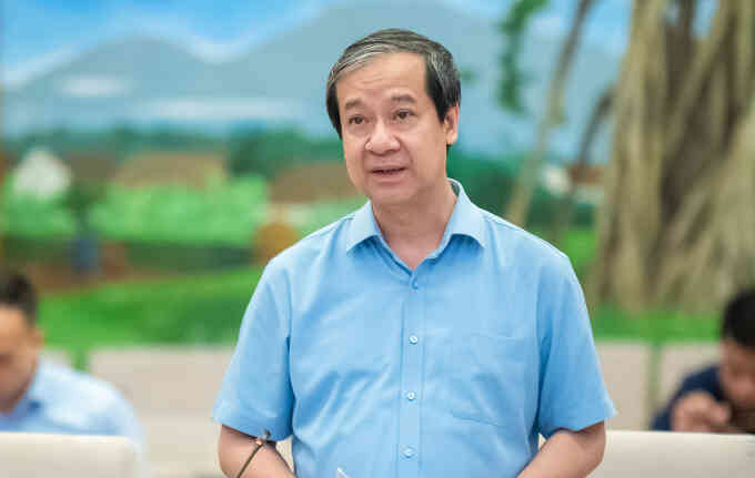 `Giáo viên đưa bài giảng chính khóa vào dạy thêm là không hoàn thành trách nhiệm công vụ`