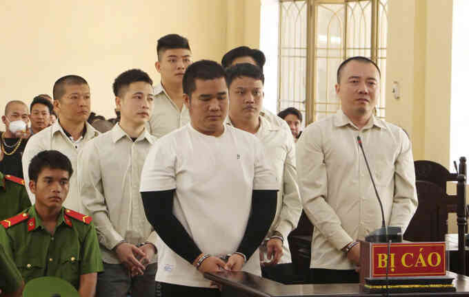 Nhóm người nổ súng bắn nhau gây náo loạn ở Hội An lĩnh án