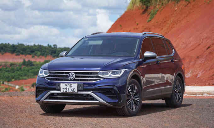 Volkswagen giảm giá xe hàng trăm triệu đồng