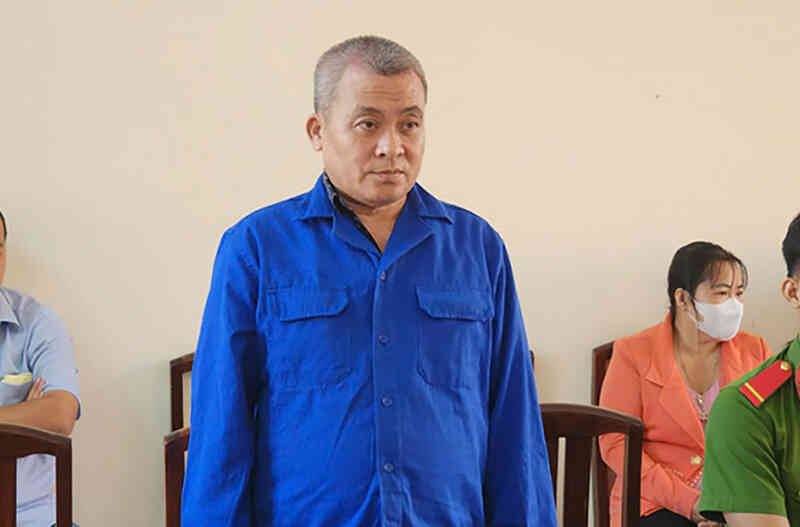 Đâm hơn 30 nhát dao vào người tình của vợ `hờ`