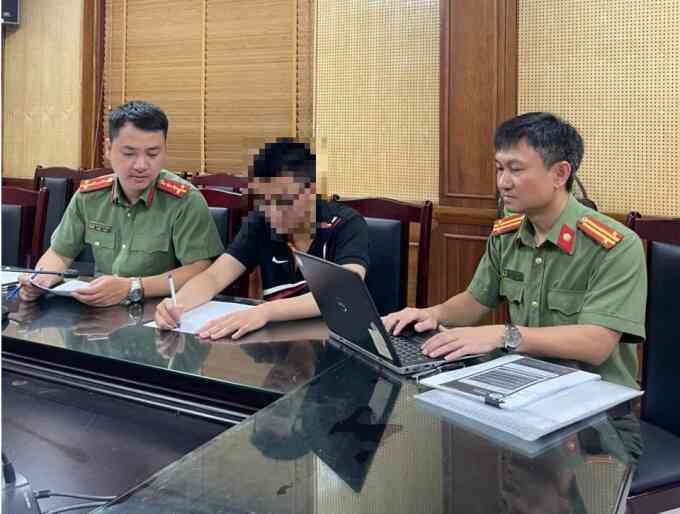 Điều tra vụ hai thí sinh dùng AI giải đề thi tốt nghiệp THPT