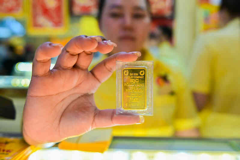 Giá vàng hôm nay 1/7/2025 chật vật tăng, vàng SJC có vọt lên 120 triệu đồng?
