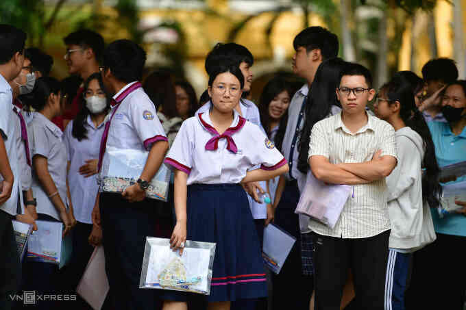 Giáo viên thấy đề tiếng Anh thi tốt nghiệp THPT khó thế nào?