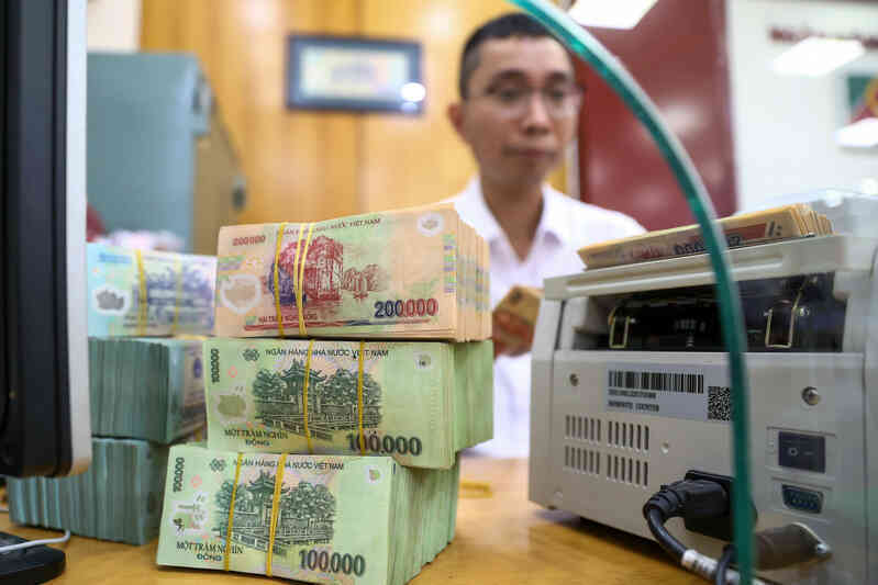 Ngân hàng rao bán khoản nợ trăm tỷ, giảm giá hơn 34% chỉ sau 1 tháng
