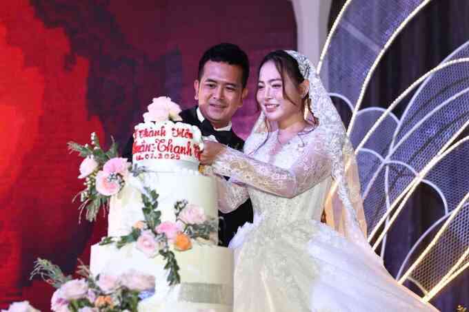 Hùng Thuận: `Cuộc đời tôi sang trang`