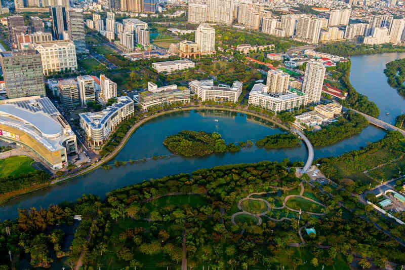 Chung cư Hà Nội tăng phi mã, nhà đầu tư `ôm` tiền vào siêu đô thị TPHCM
