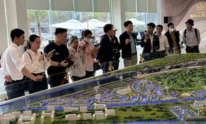 Doanh nghiệp tăng tốc tuyển dụng môi giới nhà đất