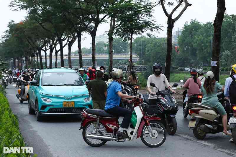 Hà Nội lập tổ liên ngành để chuyển đổi sang xe điện, xây dựng trạm sạc